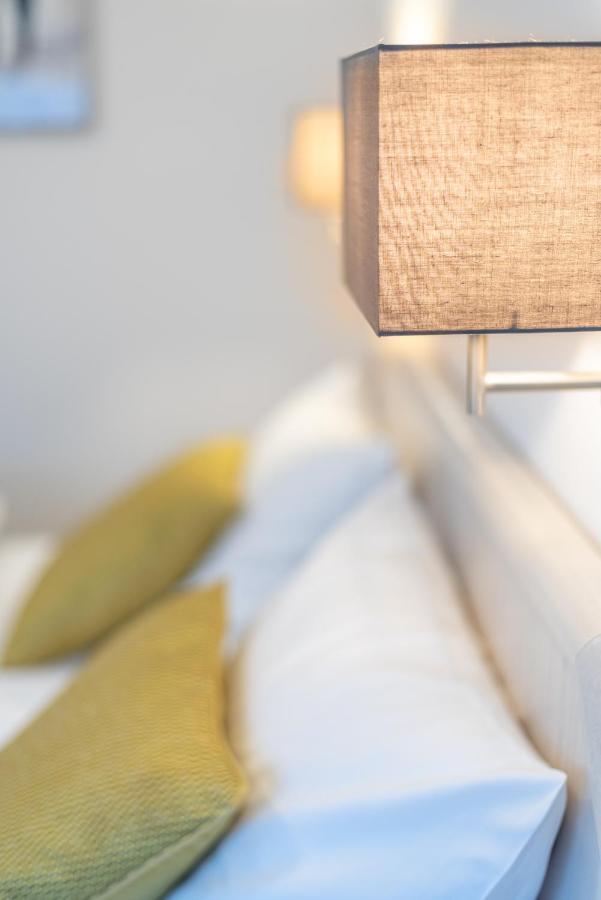 Hotel Zur Krone Meerbusch Zewnętrze zdjęcie