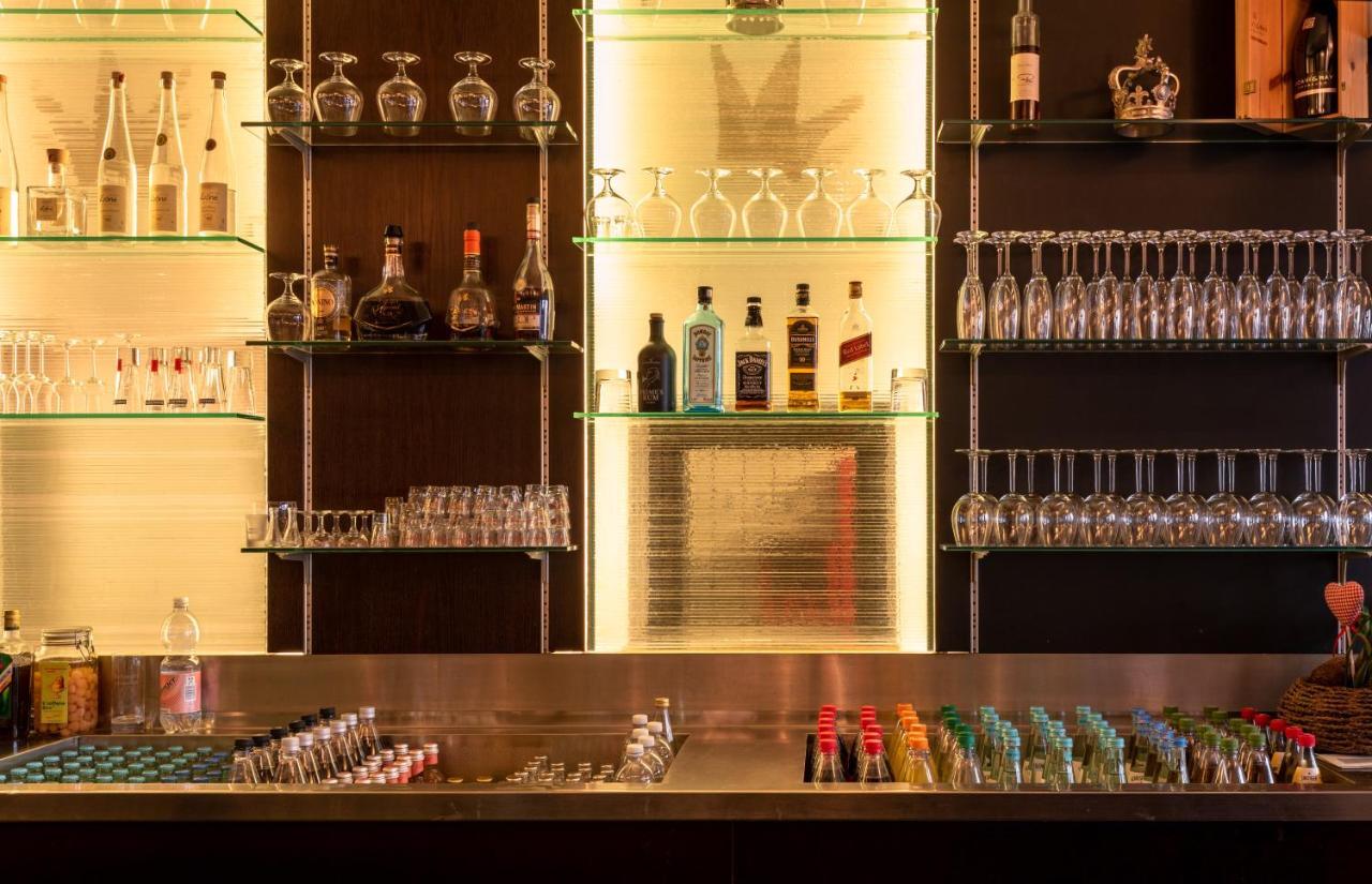Hotel Zur Krone Meerbusch Zewnętrze zdjęcie