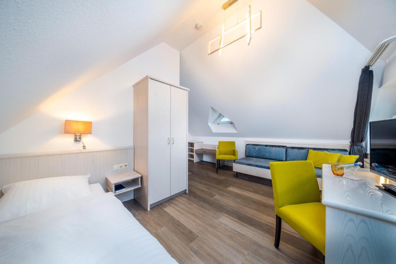 Hotel Zur Krone Meerbusch Zewnętrze zdjęcie